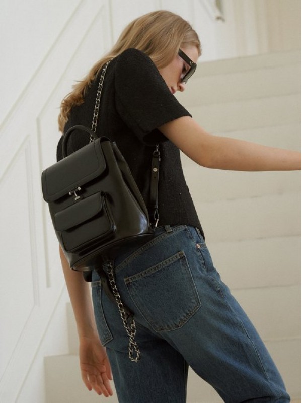 Tilda Chain Backpack Black