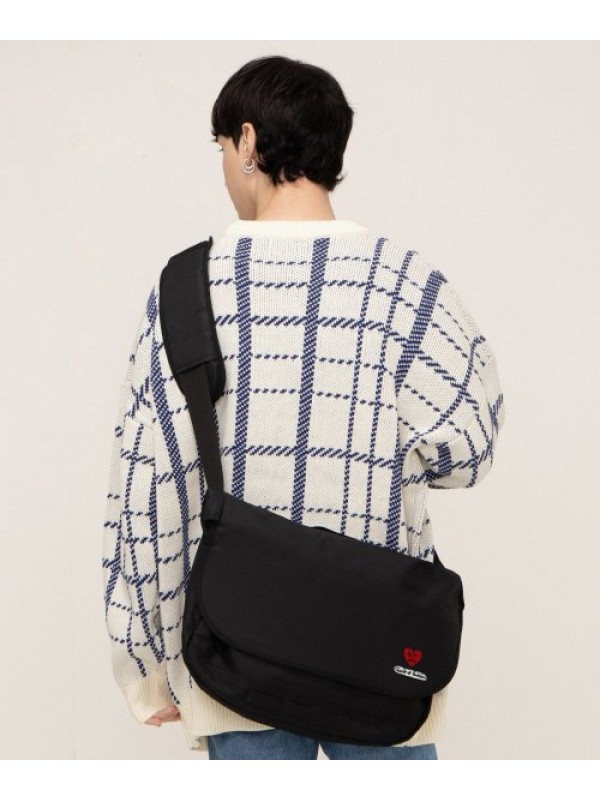 [BAG&ACC] Heart Board Smile Embroidery Cross Messenger Bag_Black